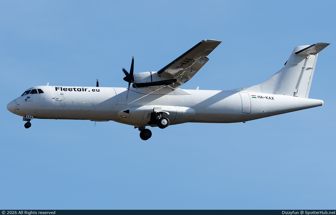 Photo of HA-KAX - ATR 72-201(F) operated by Fleet Air International