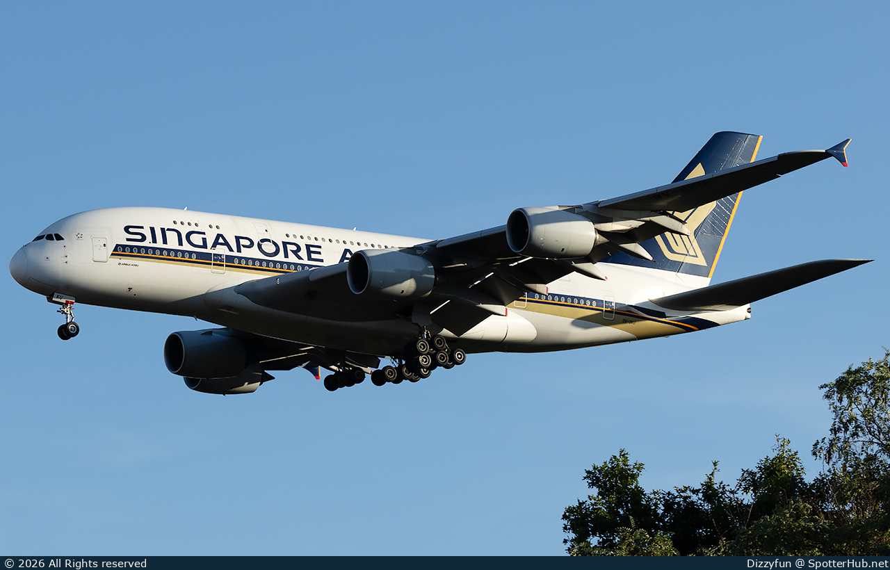 Photo of 9V-SKU - Airbus A380-841 operated by Singapore Airlines
