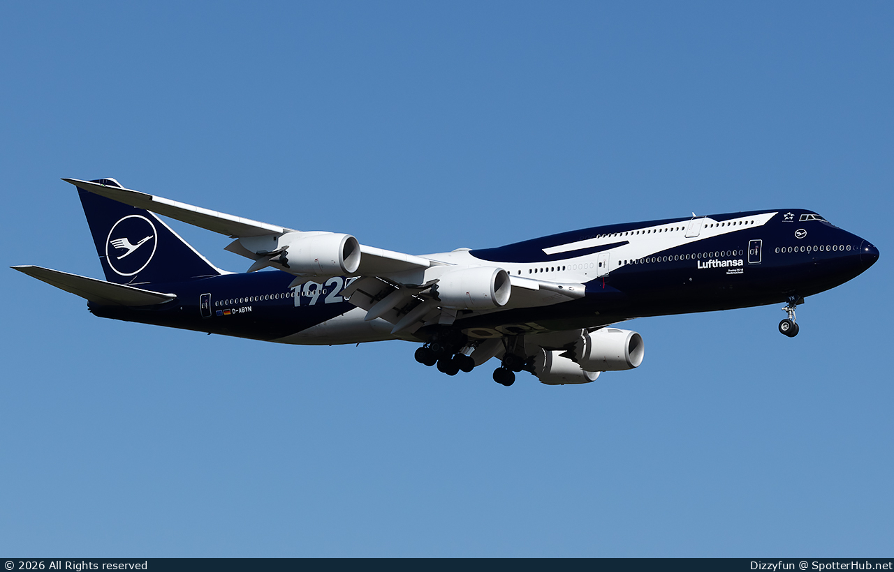 Photo of D-ABYN - Boeing 747-830 operated by Lufthansa