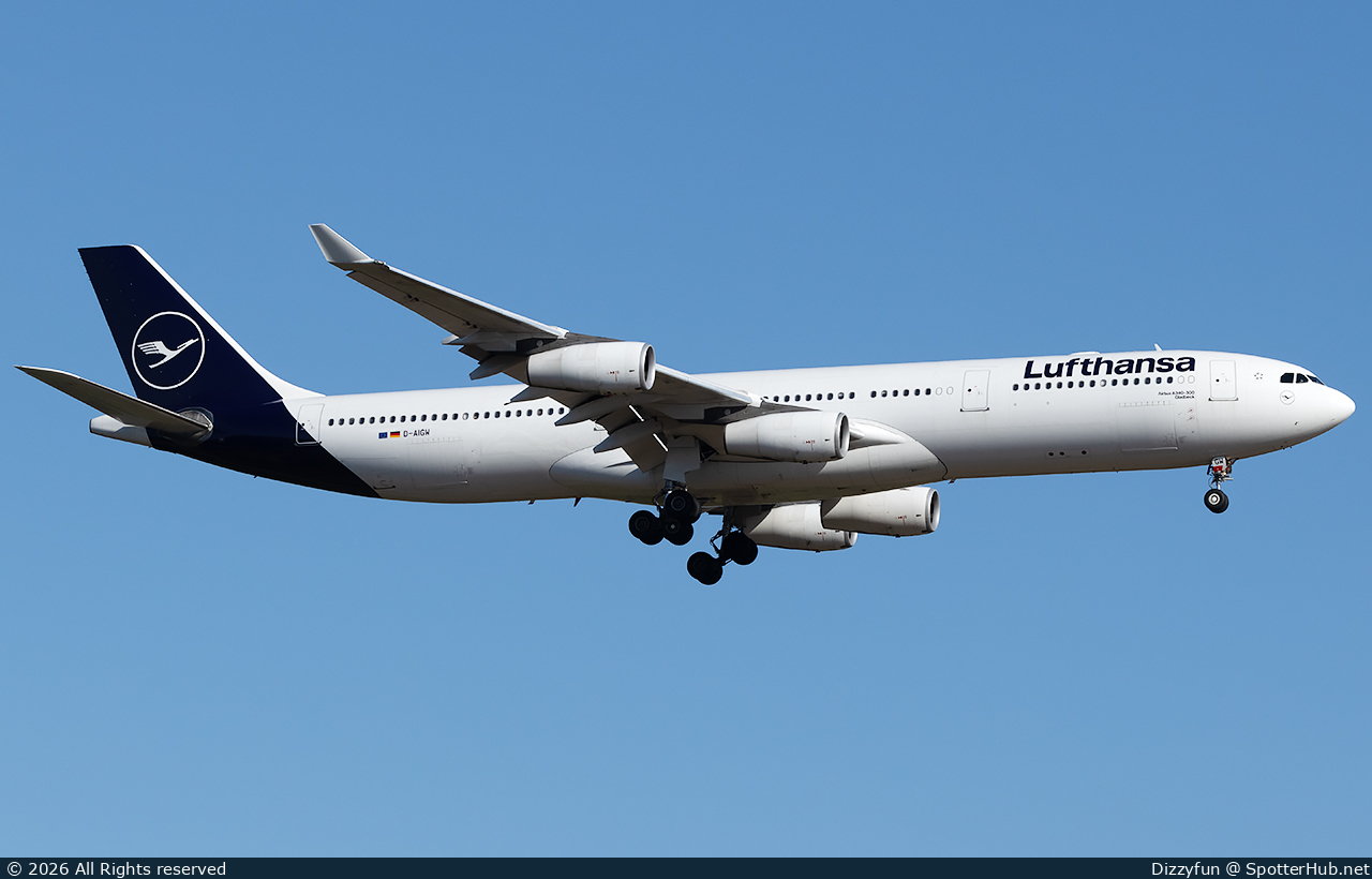 Photo of D-AIGW - Airbus A340-313 operated by Lufthansa