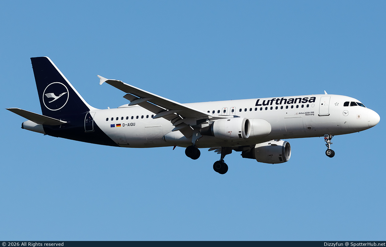 Photo of D-AIQU - Airbus A320-211 operated by Lufthansa