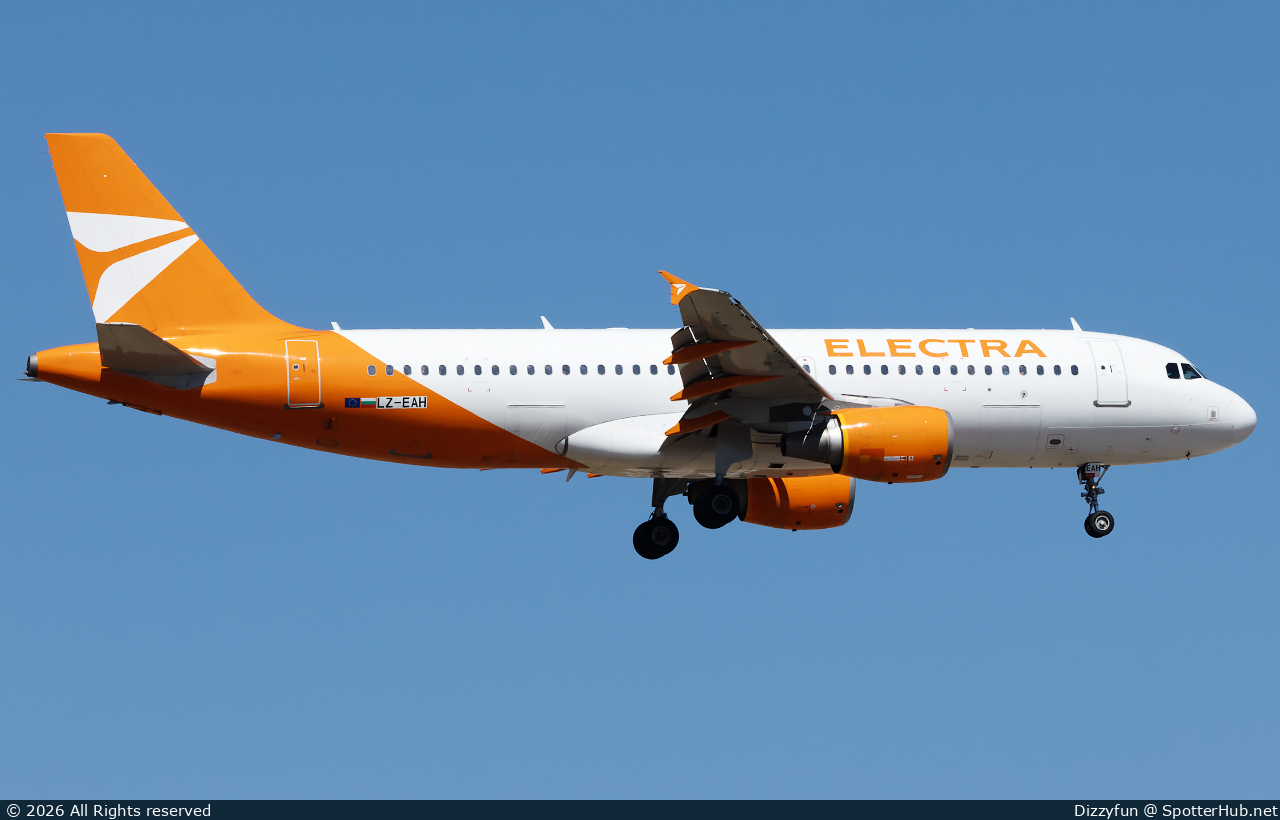 Photo of LZ-EAH - Airbus A320-214 operated by Electra Airways