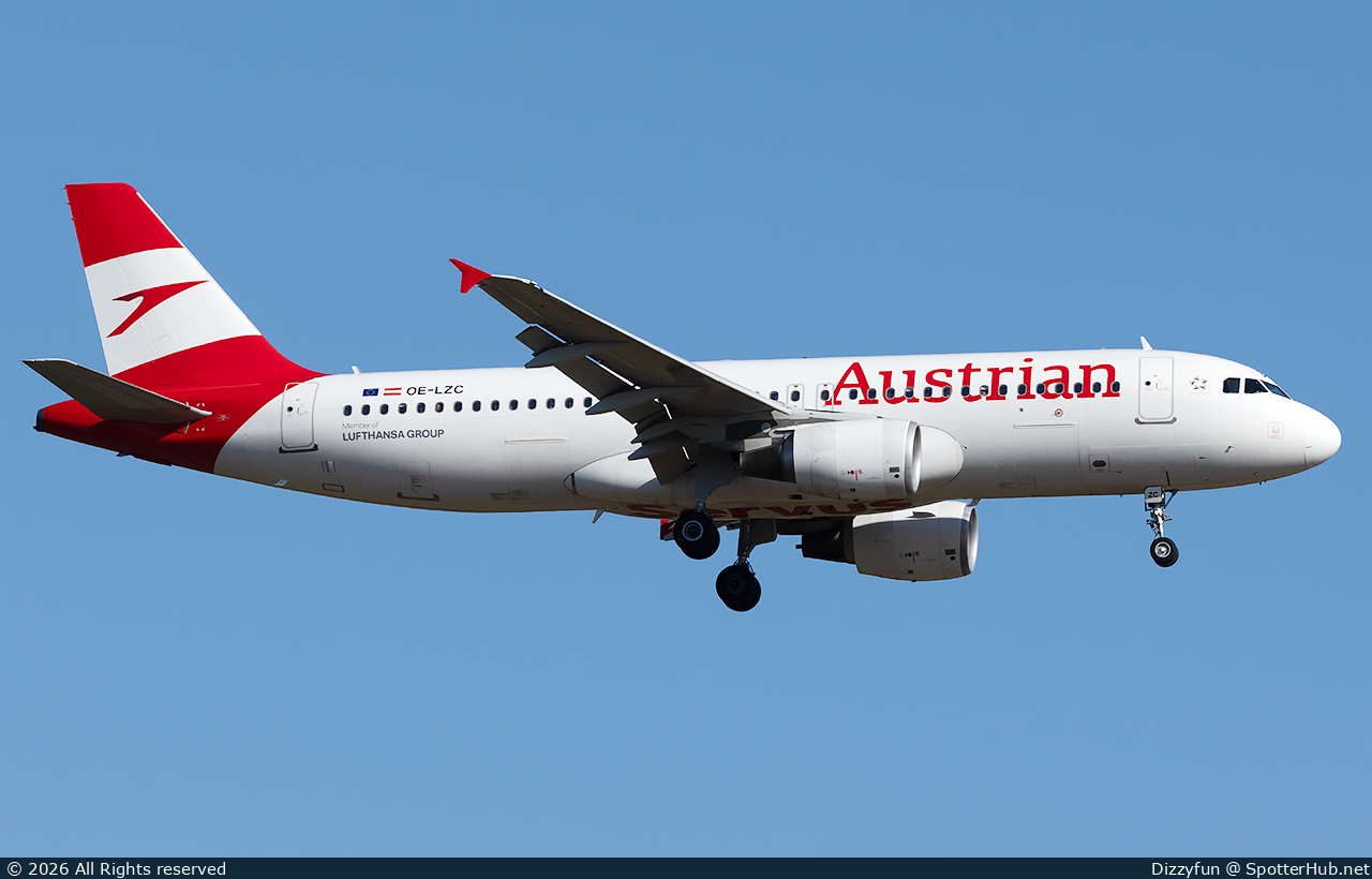 Photo of OE-LZC - Airbus A320-214 operated by Austrian Airlines