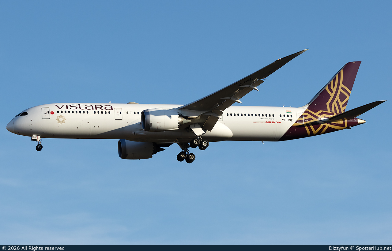 Photo of VT-TSE - Boeing 787-9 Dreamliner operated by Air India