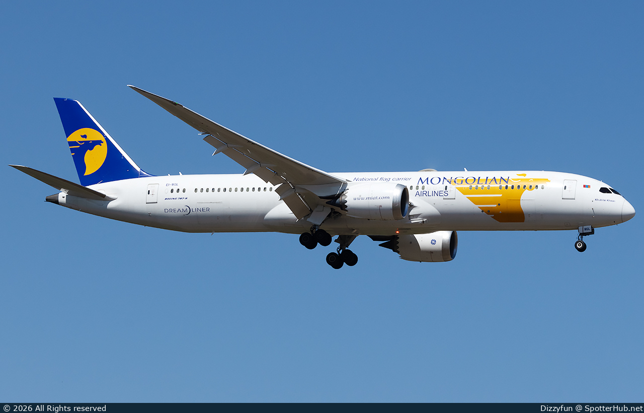 Photo of EI-MGL - Boeing 787-9 Dreamliner operated by MIAT Mongolian Airlines