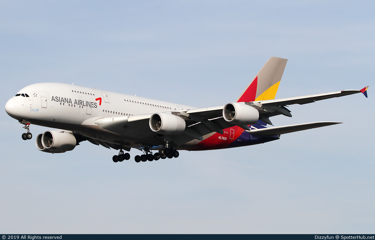 Photo of HL7635 - Airbus A380-841 operated by Asiana Airlines