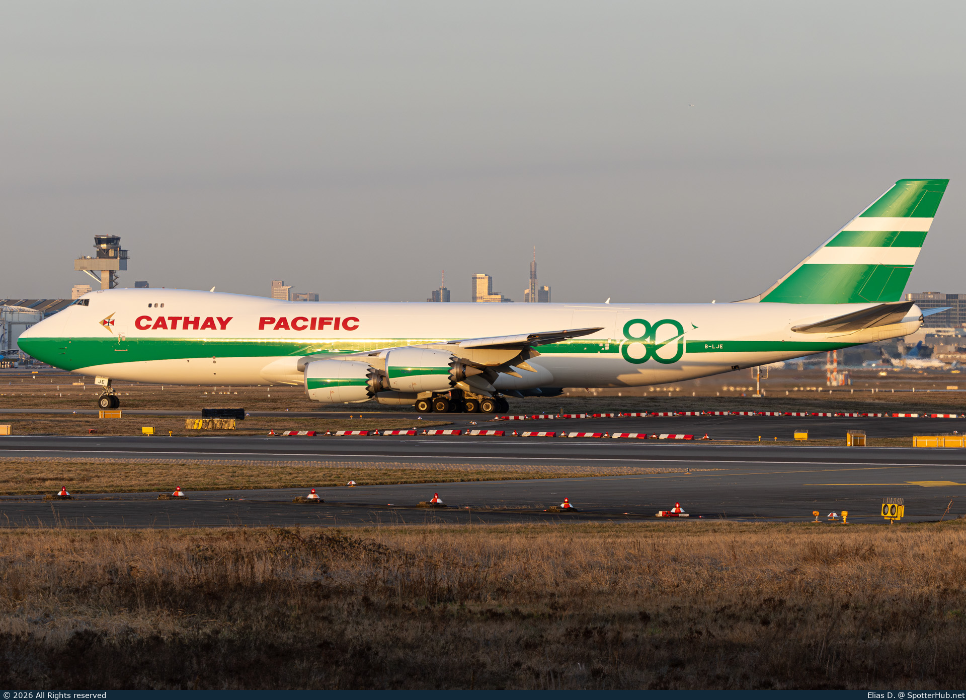 Photo of B-LJE - Boeing 747-867F operated by Cathay Pacific Cargo