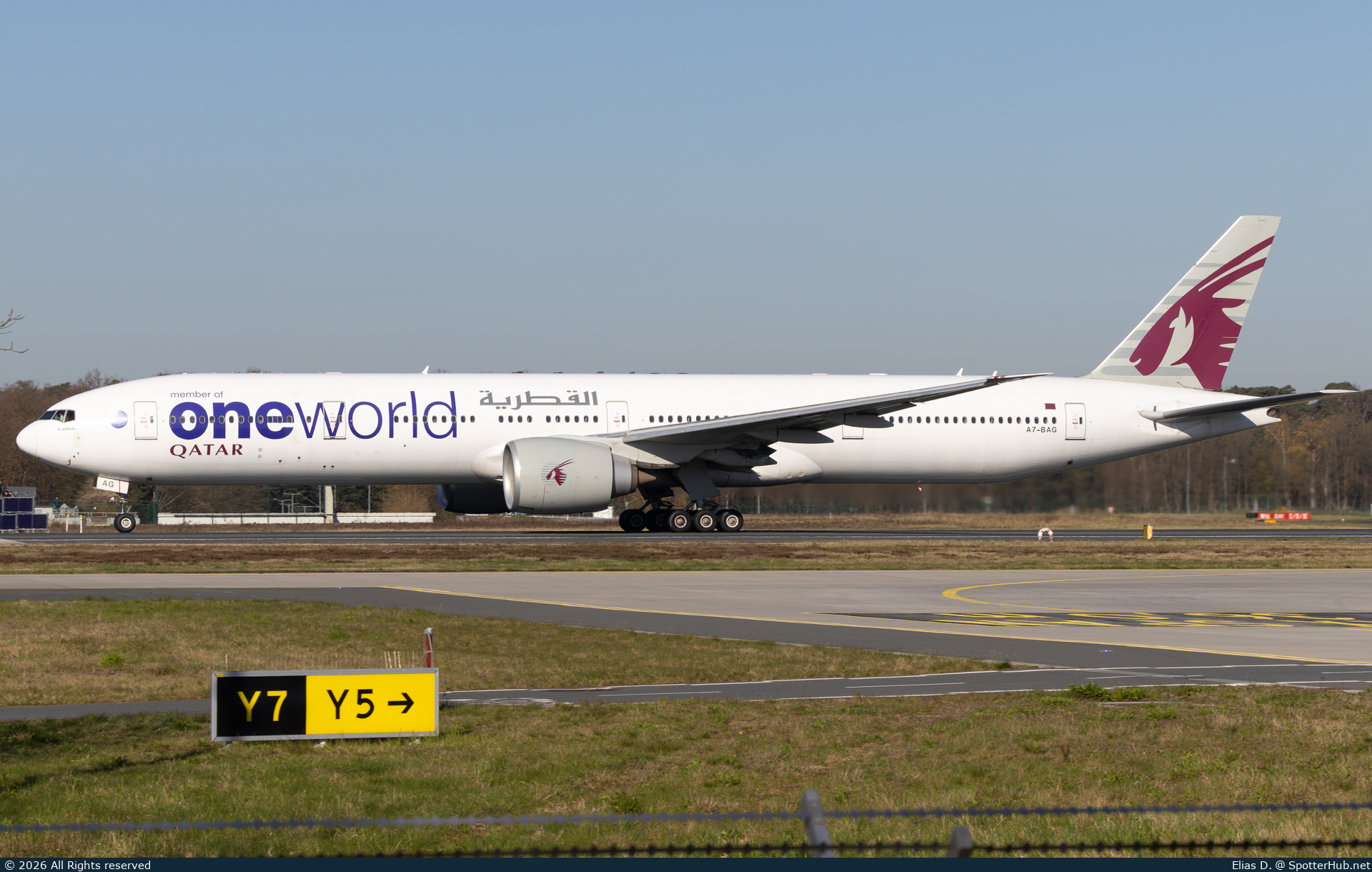 Photo of A7-BAG - Boeing 777-3DZ(ER) operated by Qatar Airways