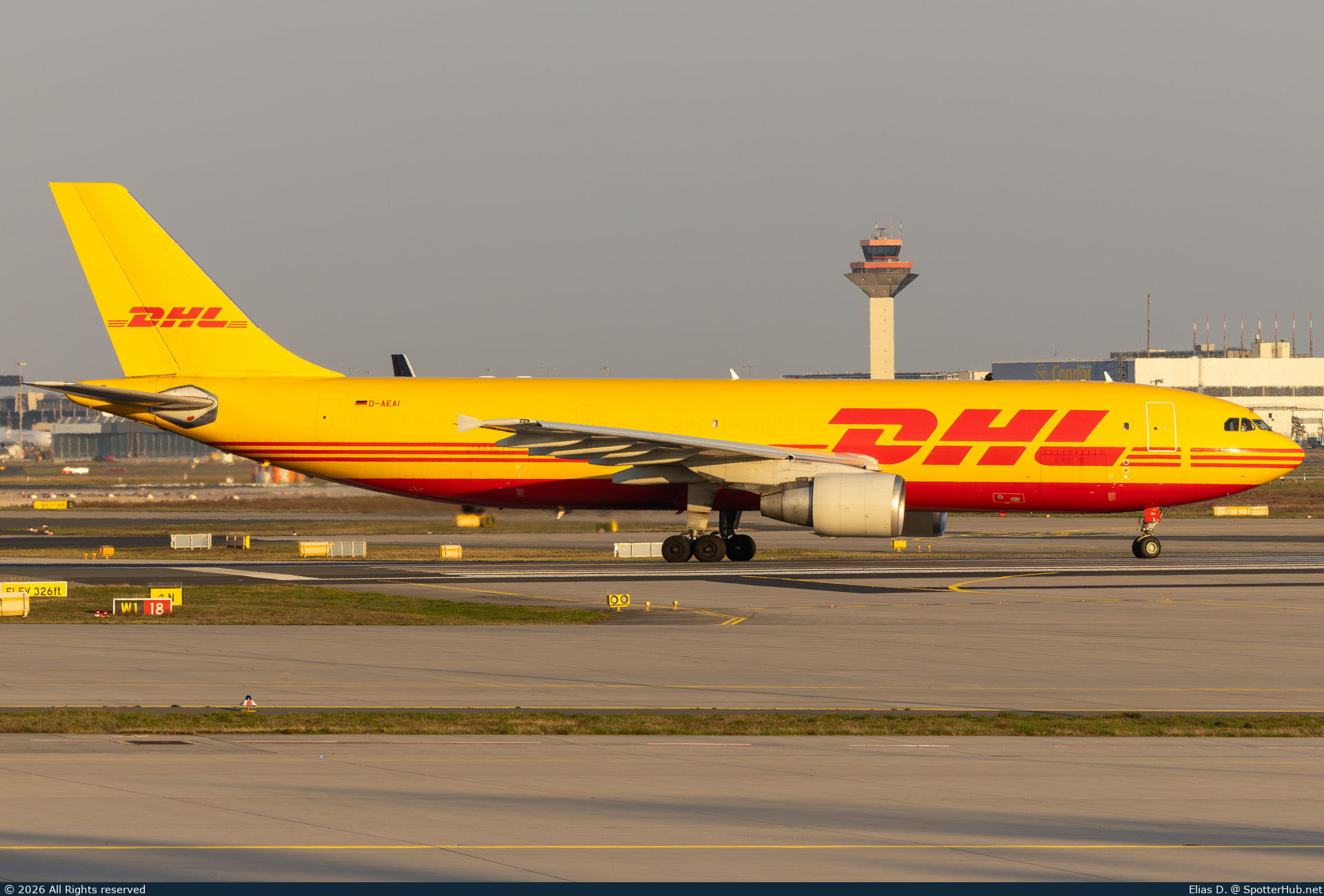 Photo of D-AEAI - Airbus A300B4-622R(F) operated by European Air Transport
