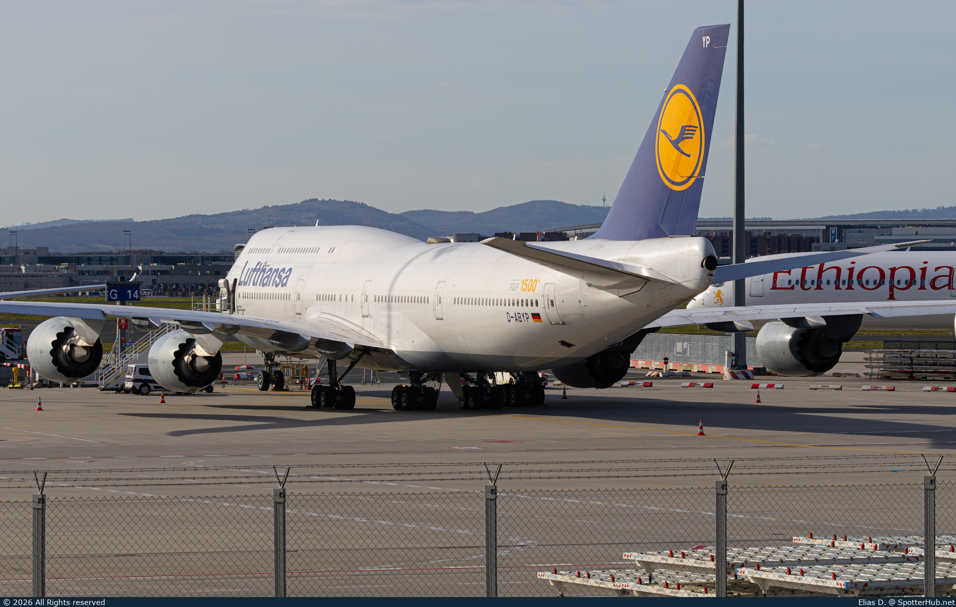 Photo of D-ABYP - Boeing 747-830 operated by Lufthansa