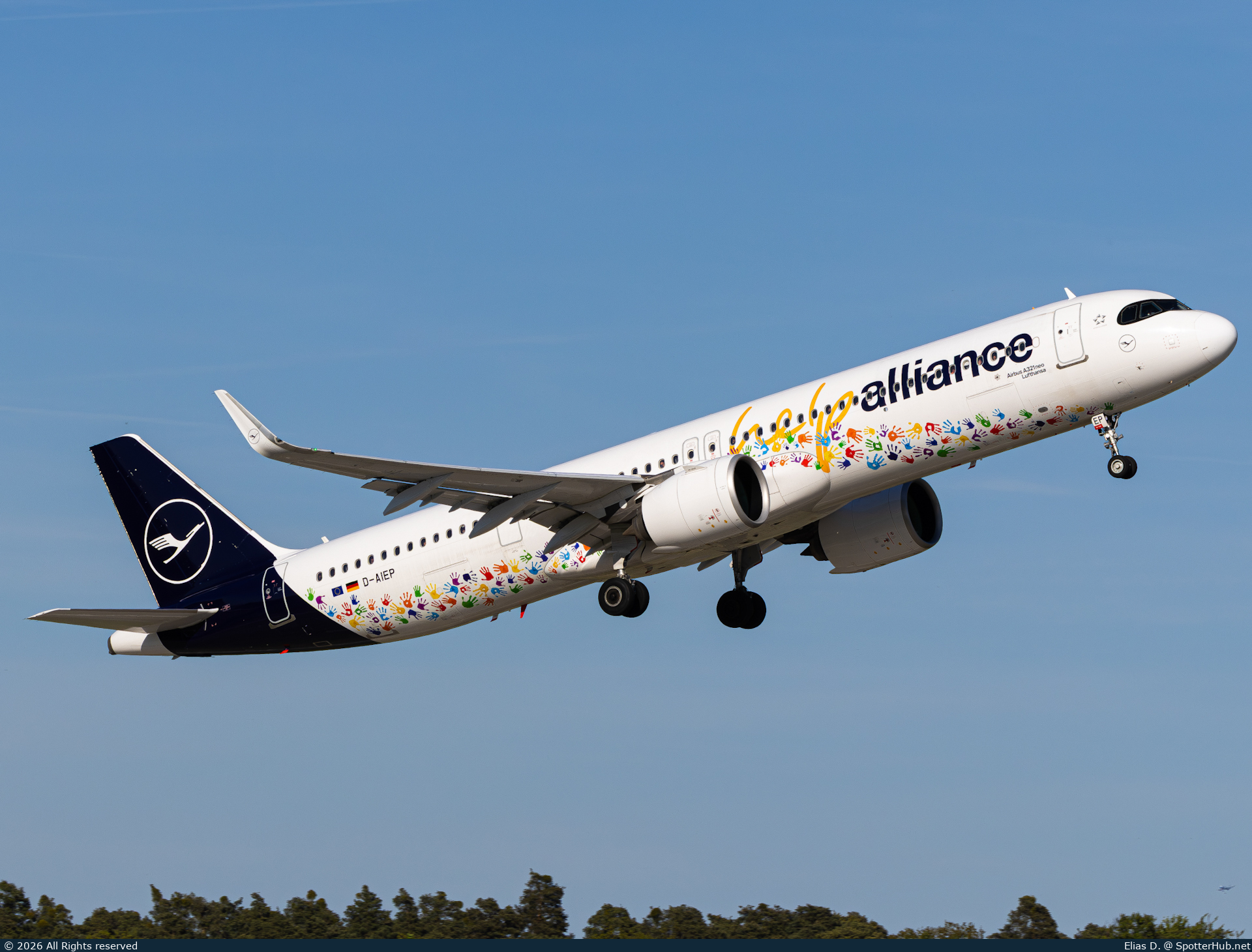 Photo of D-AIEP - Airbus A321-271NX operated by Lufthansa