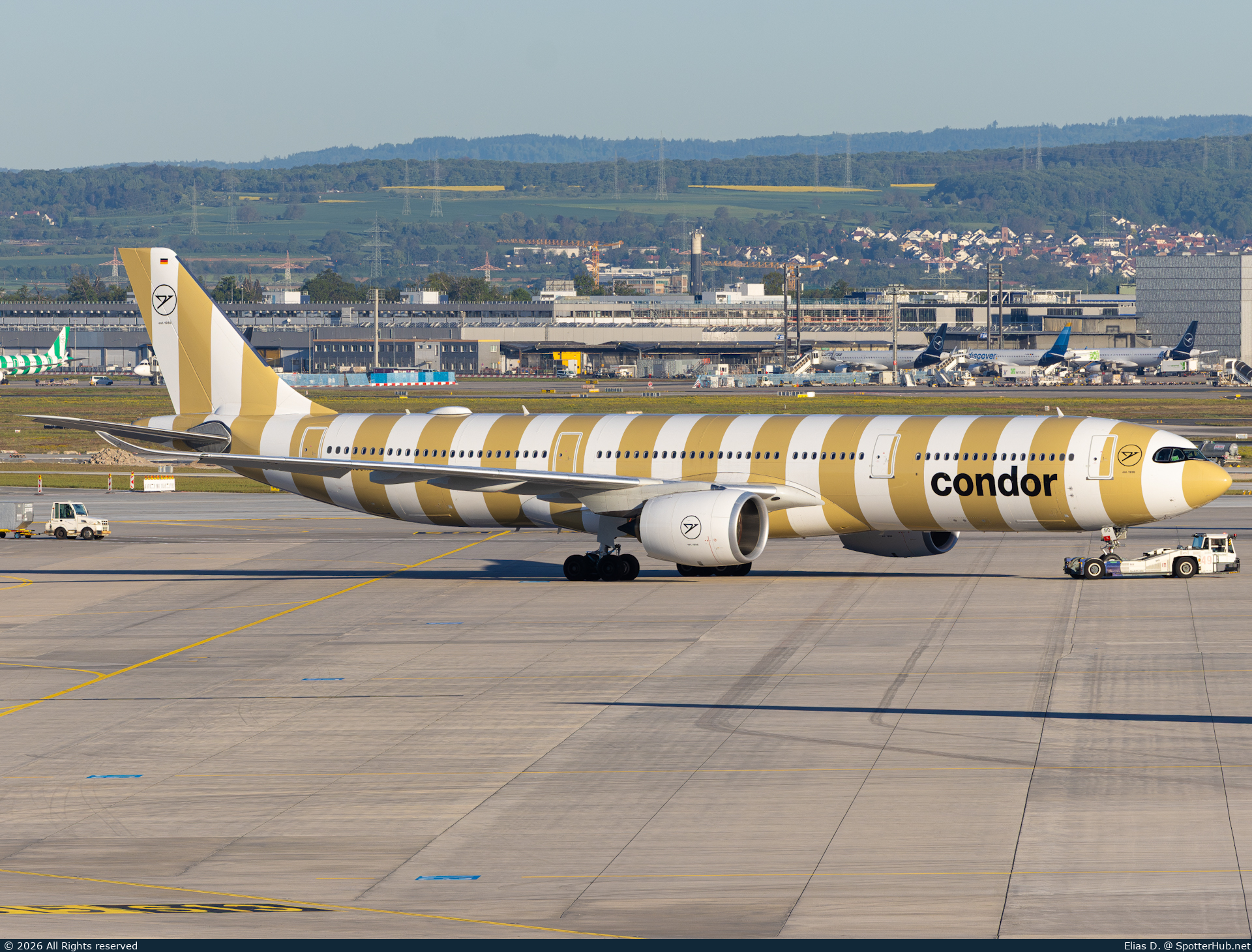 Photo of D-ANRO - Airbus A330-941 operated by Condor