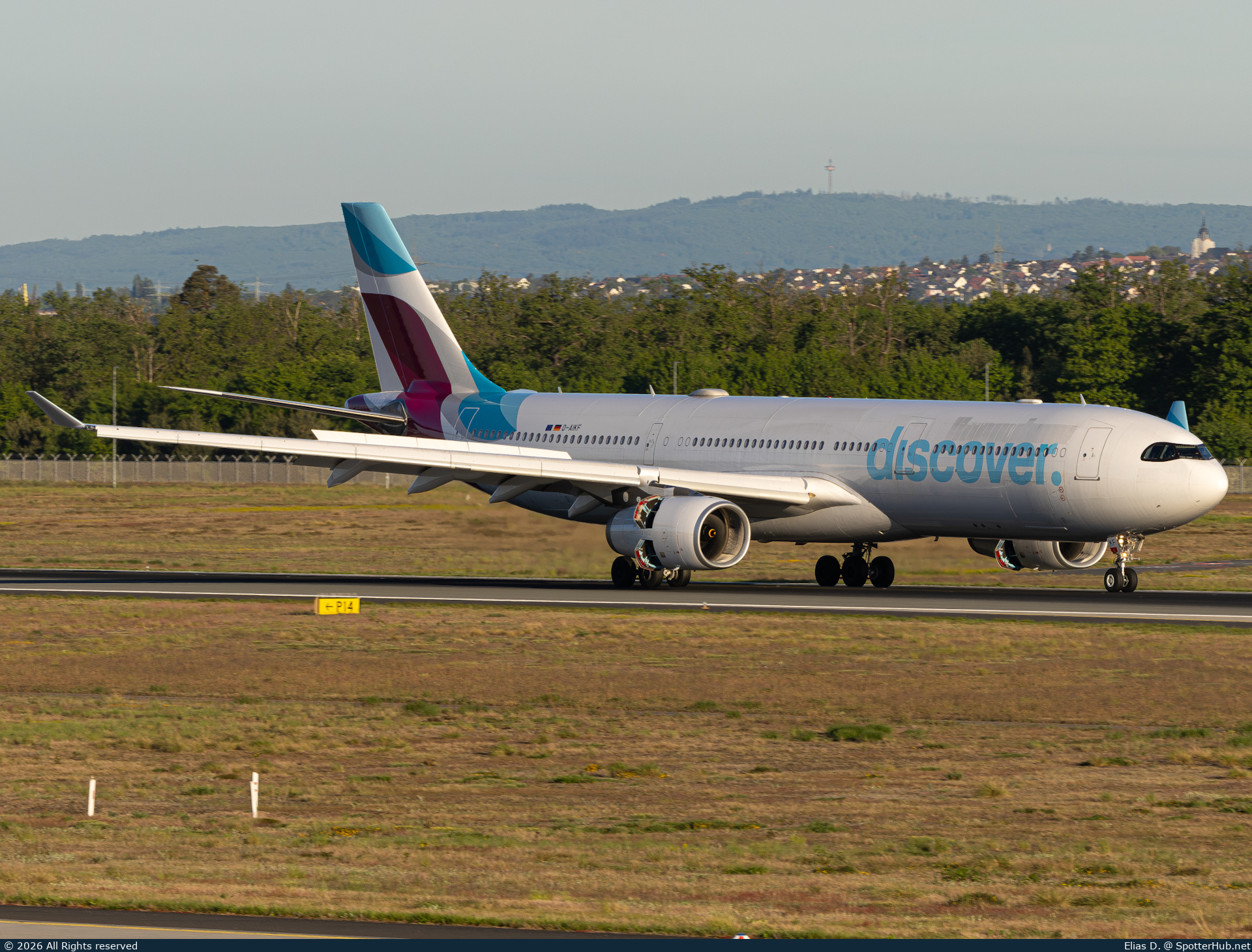 Photo of D-AIKF - Airbus A330-343 operated by Discover Airlines