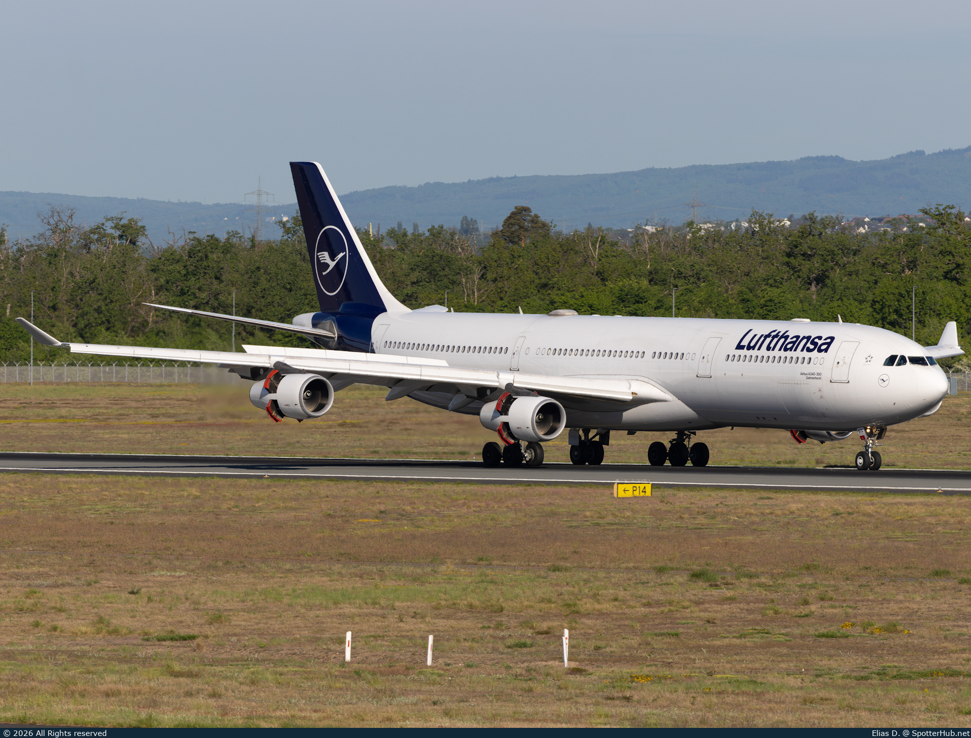 Photo of D-AIFF - Airbus A340-313 operated by Lufthansa