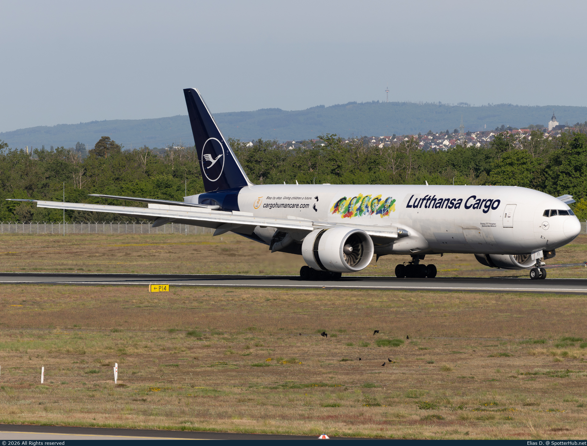 Photo of D-ALFI - Boeing 777-FBT operated by Lufthansa Cargo