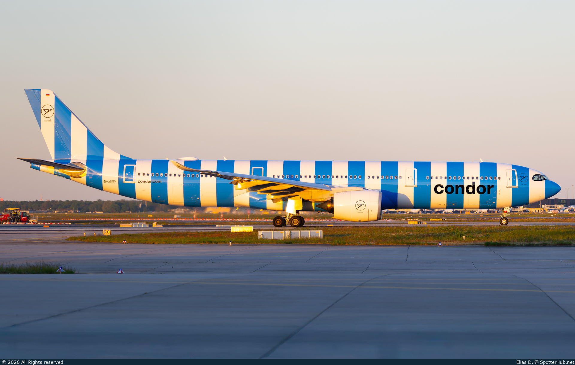 Photo of D-ANRN - Airbus A330-941 operated by Condor