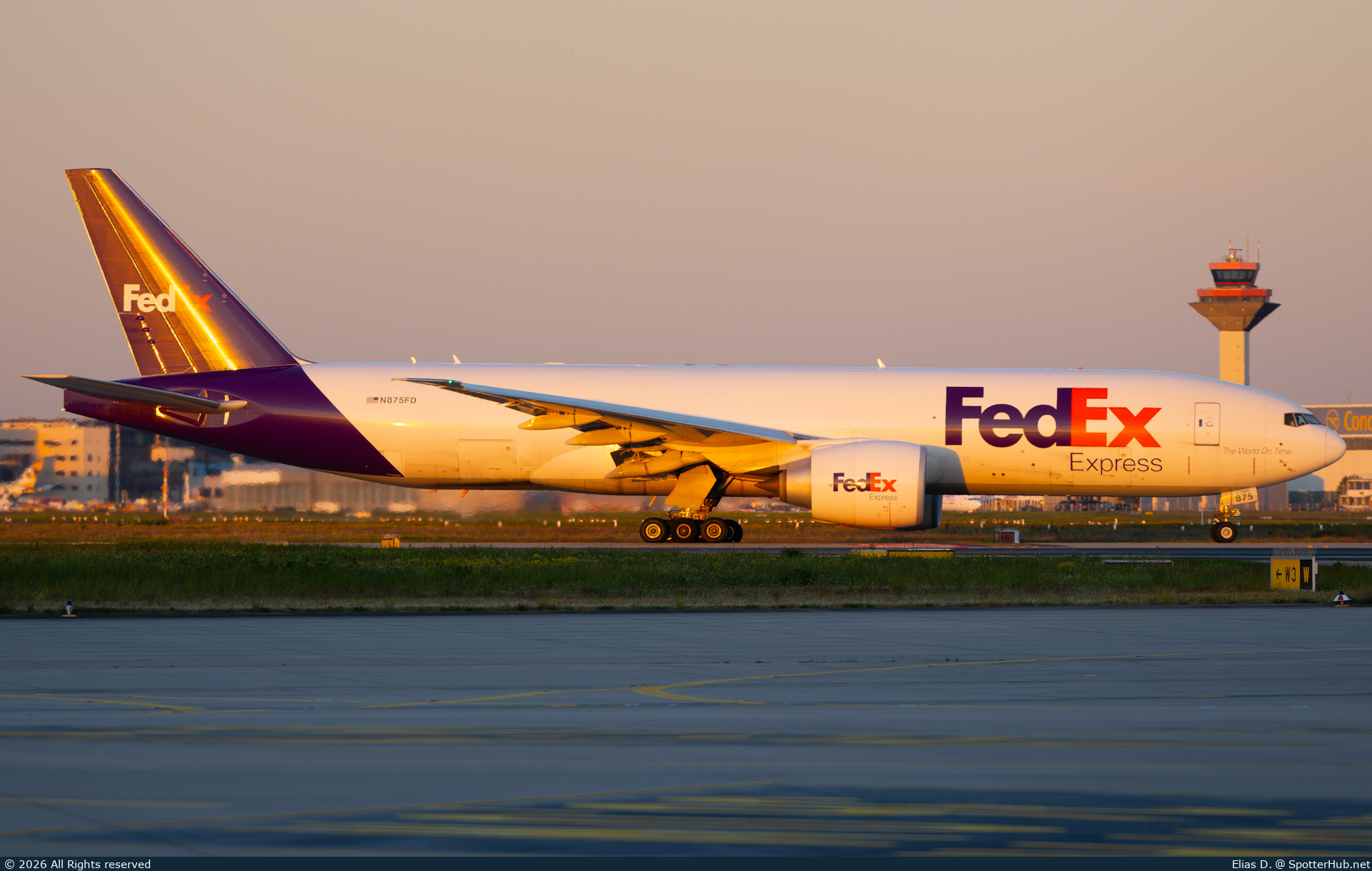 Photo of N875FD - Boeing 777-F operated by FedEx