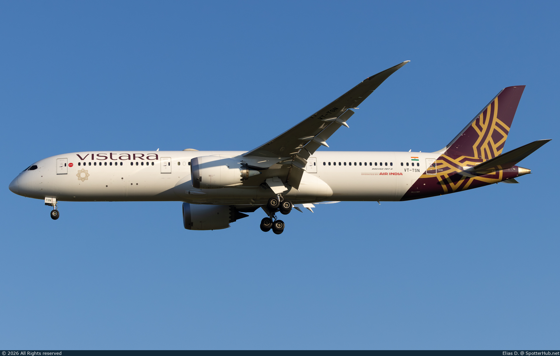 Photo of VT-TSN - Boeing 787-9 Dreamliner operated by Air India