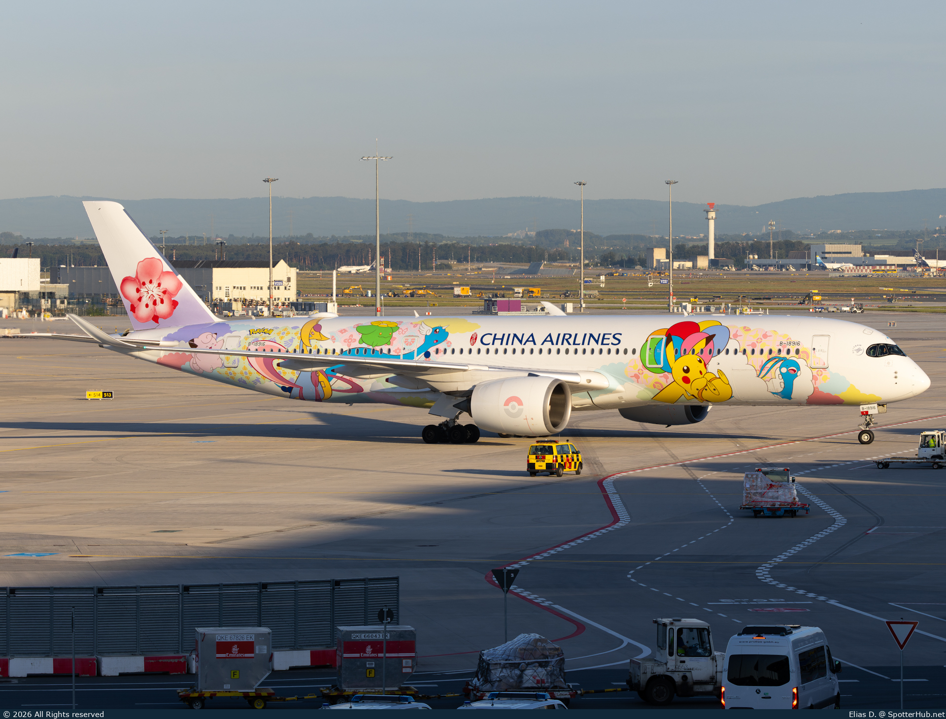 Photo of B-18916 - Airbus A350-941 operated by China Airlines