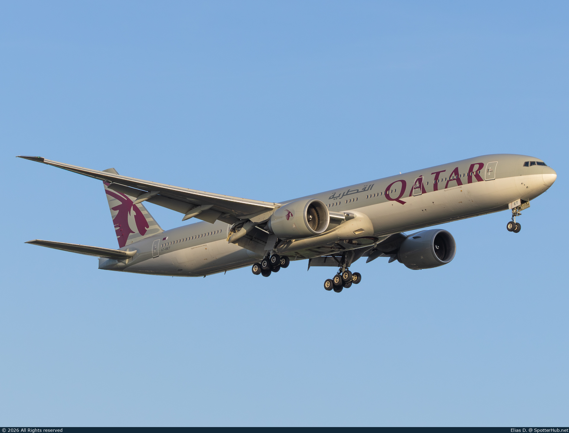 Photo of A7-BET - Boeing 777-3DZ(ER) operated by Qatar Airways