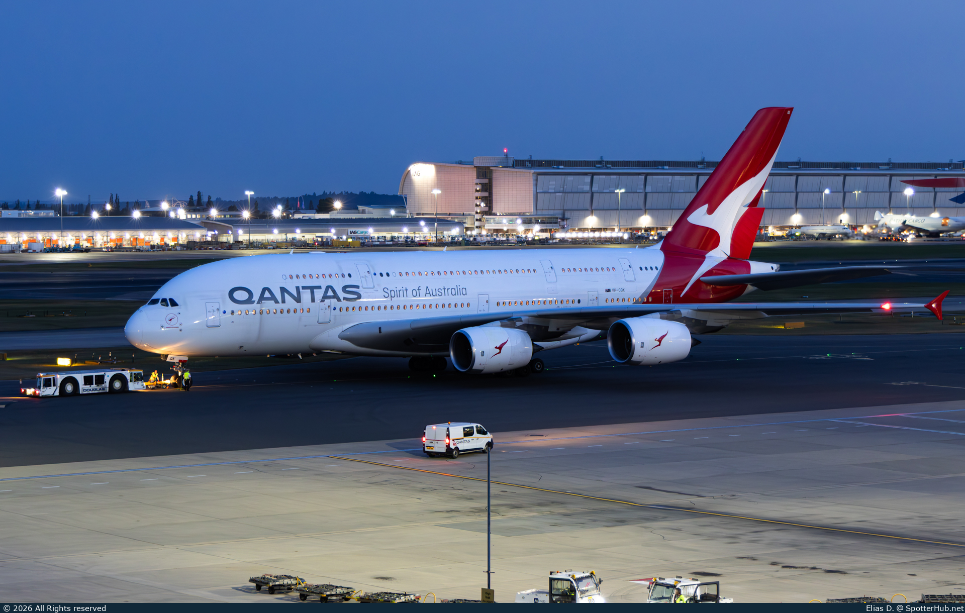 Photo of VH-OQH - Airbus A380-842 operated by Qantas