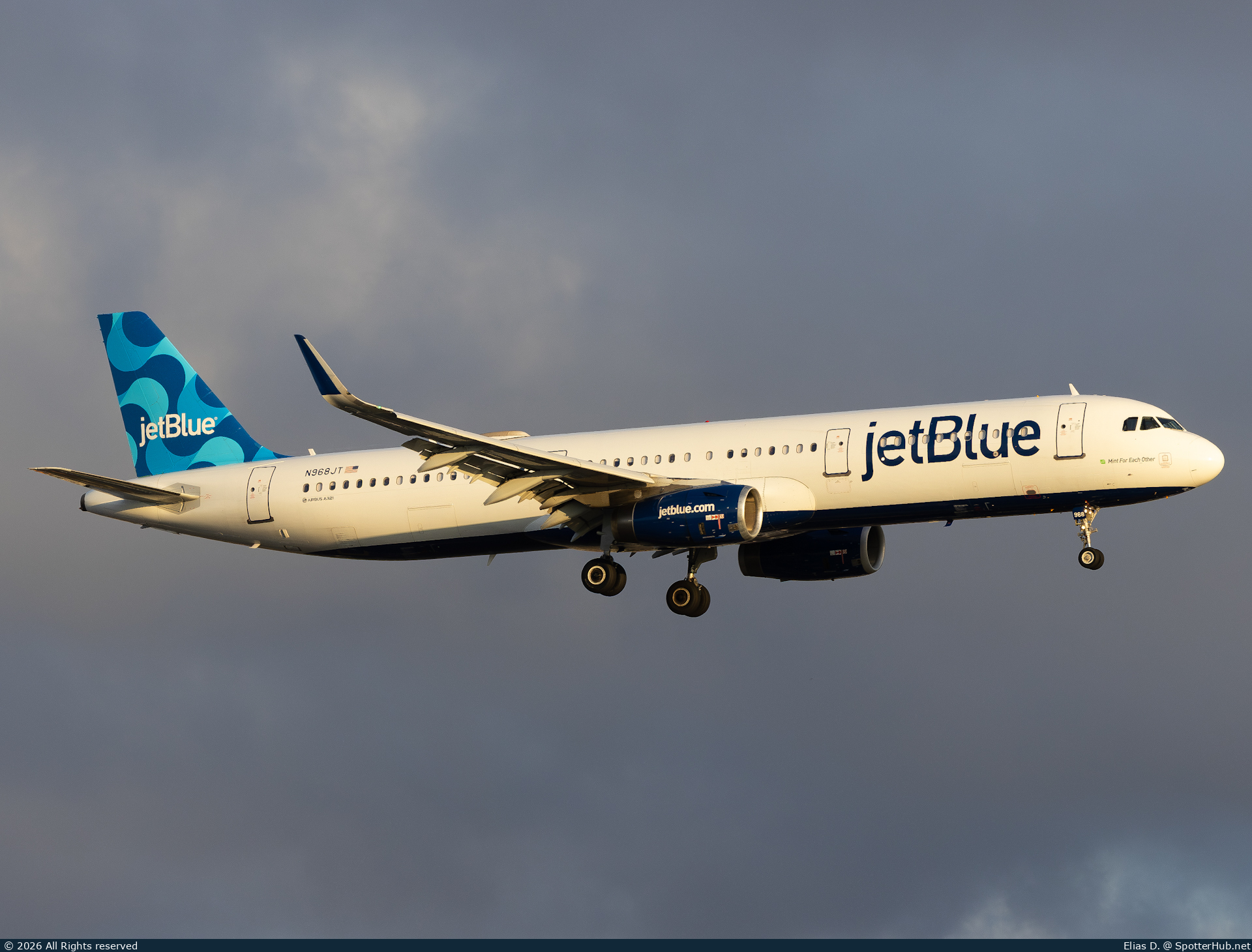 Photo of N968JT - Airbus A321-231 operated by jetBlue Airways