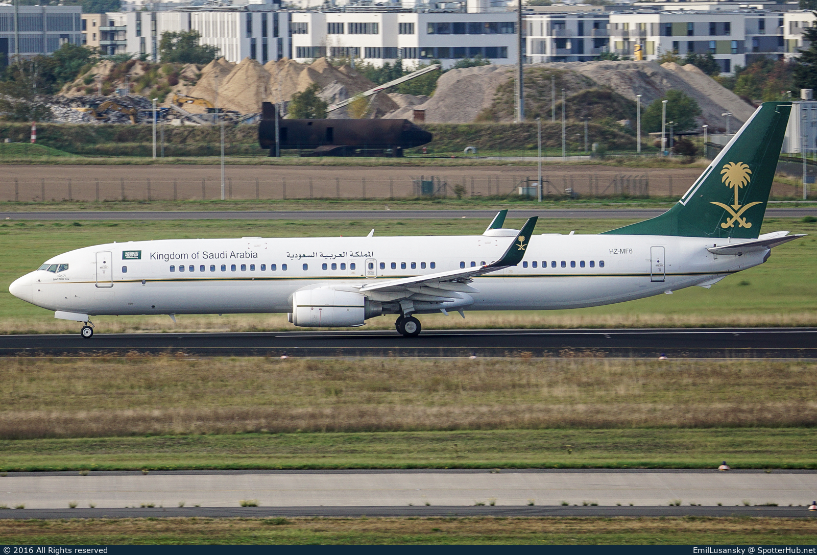Photo of HZ-MF6 - Boeing 737-9FG(ER)(BBJ3) operated by Saudi Ministry of Finance and Economy