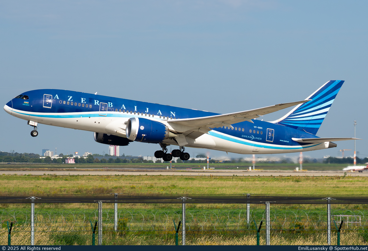 Photo of VP-BBS - Boeing 787-8 Dreamliner operated by Azerbaijan Airlines