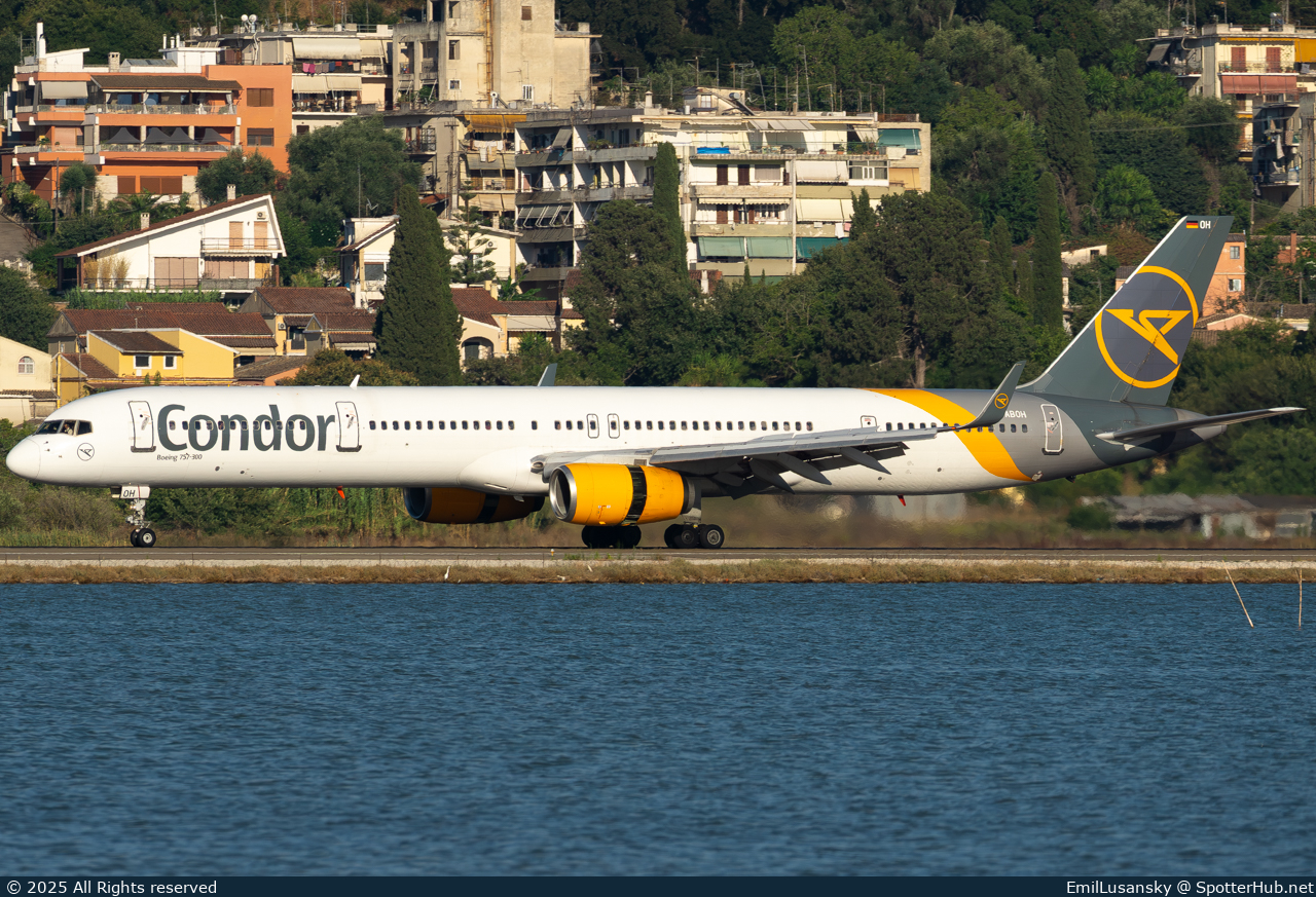 Photo of D-ABOH - Boeing 757-330 operated by Condor