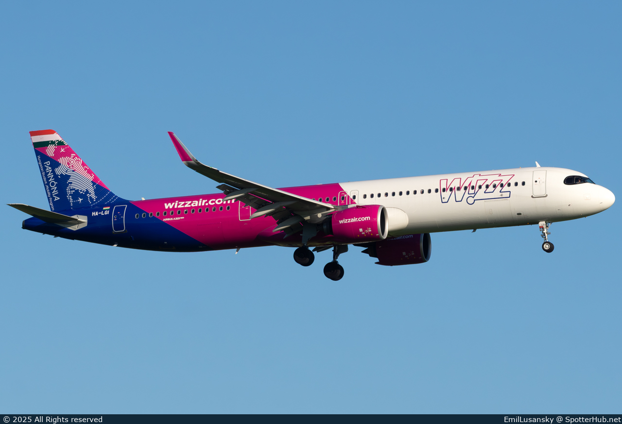 Photo of HA-LGI - Airbus A321-271NX operated by Wizz Air