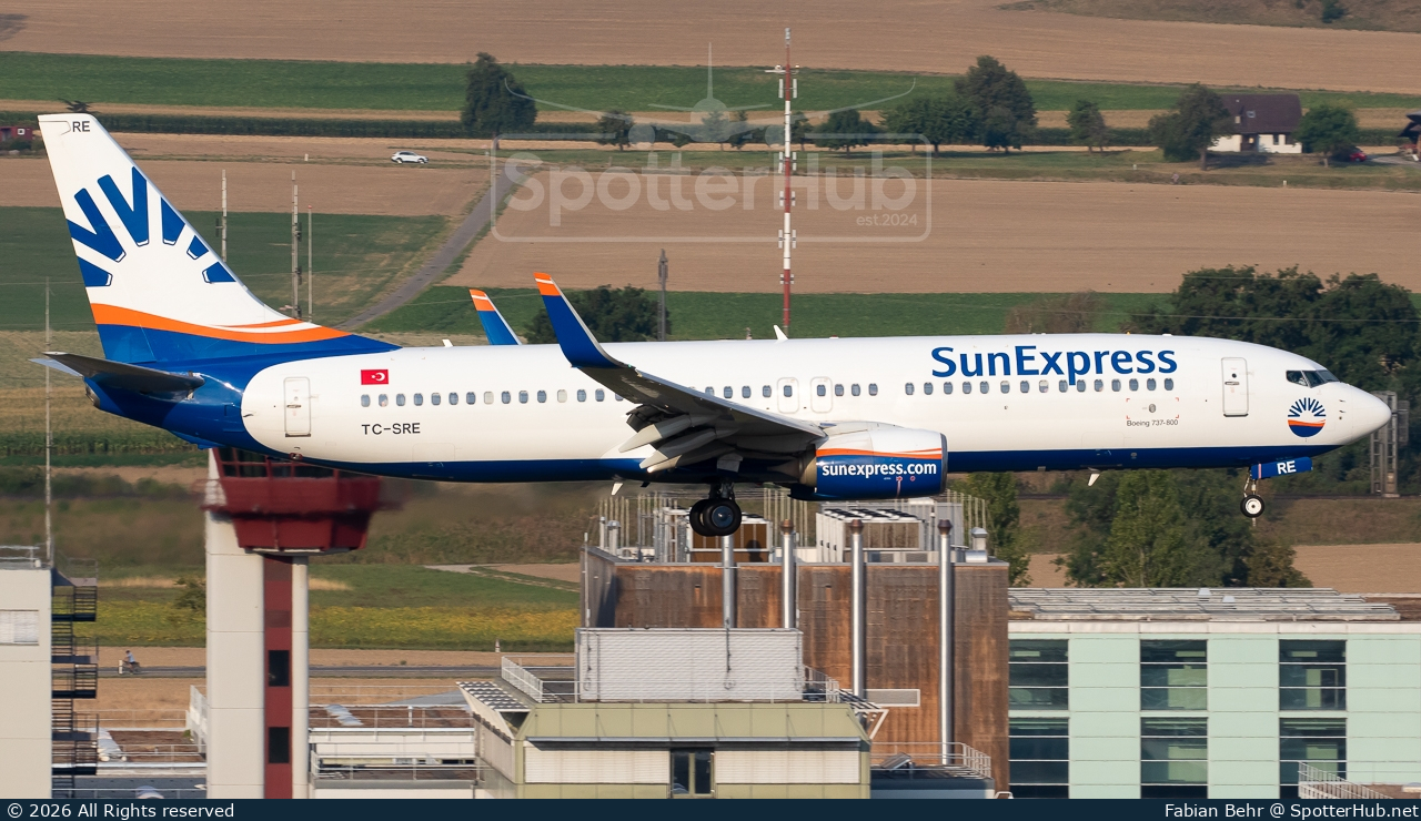 Photo of TC-SRE - Boeing 737-8JP operated by SunExpress