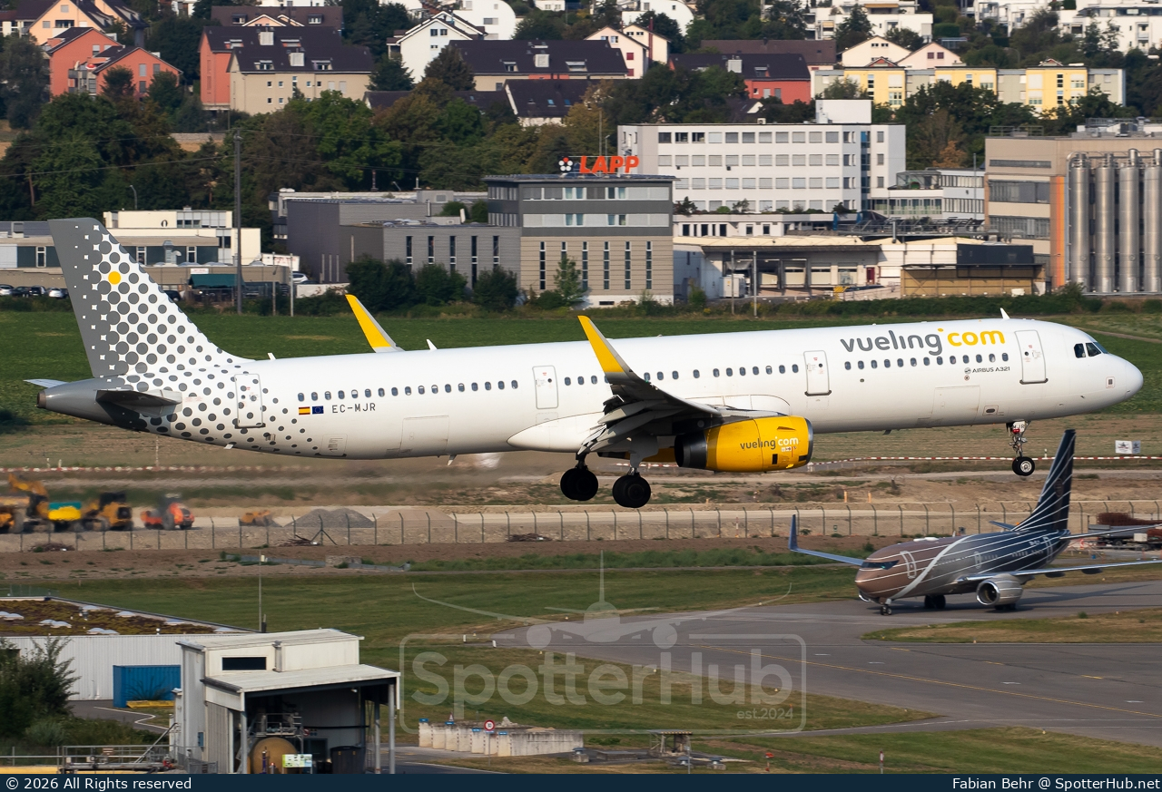 Photo of EC-MJR - Airbus A321-231 operated by Vueling