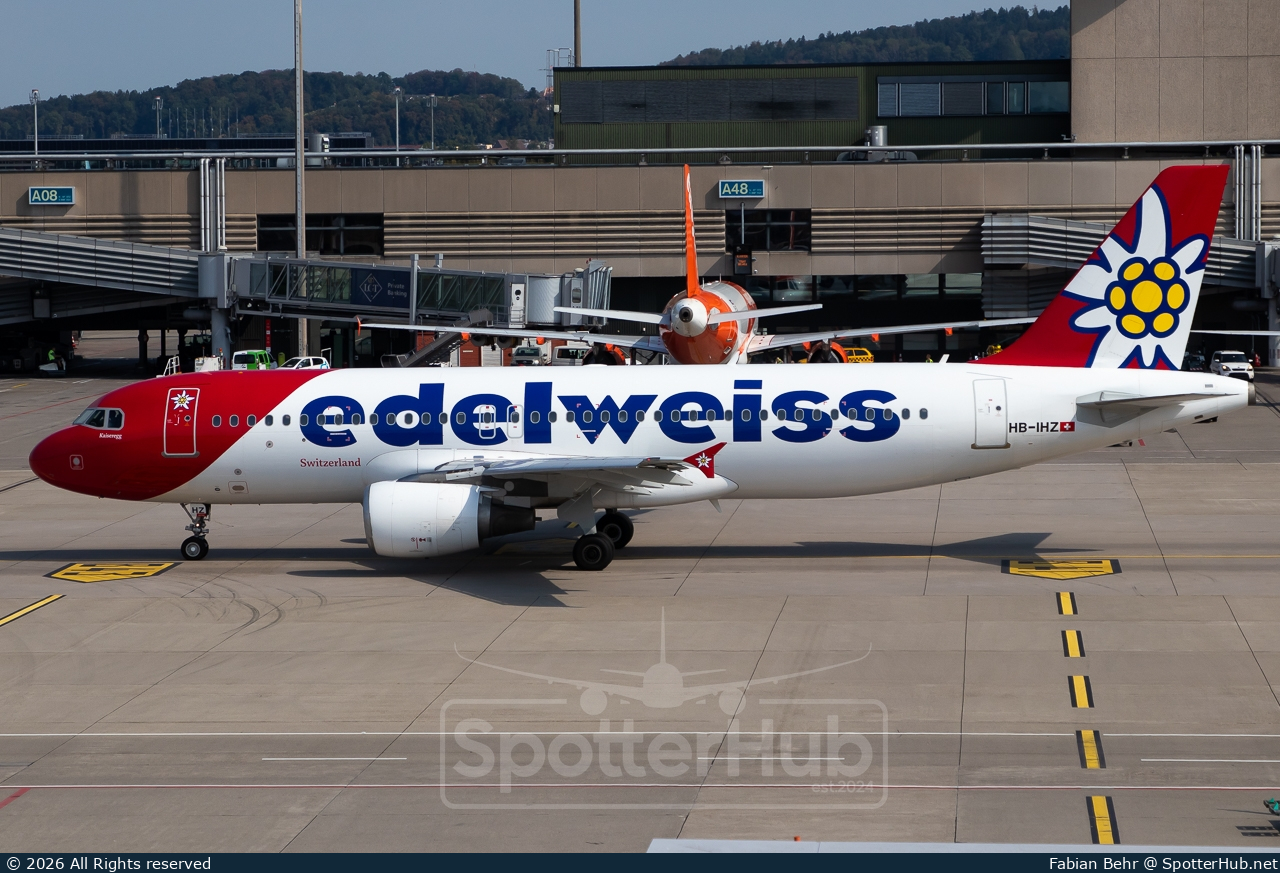 Photo of HB-IHZ - Airbus A320-214 operated by Edelweiss Air