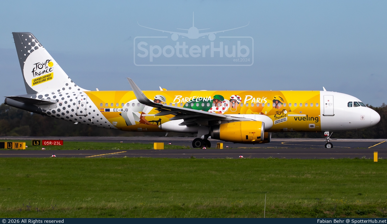 Photo of EC-MJB - Airbus A320-232 operated by Vueling