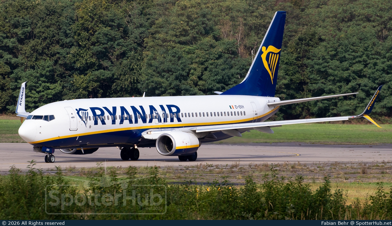 Photo of EI-EKH - Boeing 737-8AS operated by Ryanair