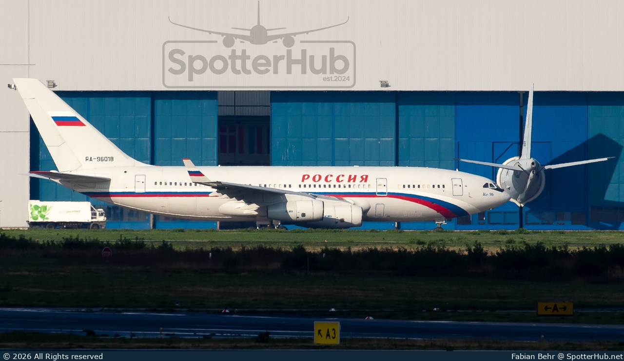 Photo of RA-96018 - Ilyushin Il-96-300 operated by Rossiya Special Flight Detachment