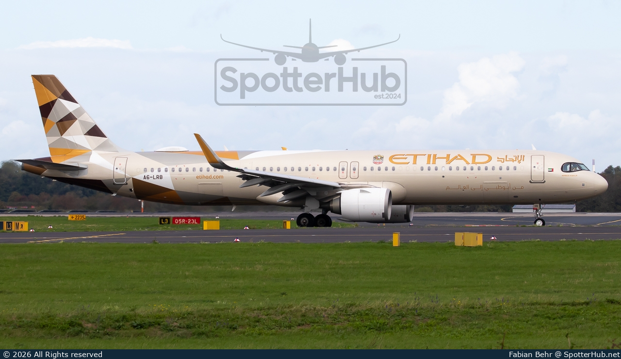 Photo of A6-LRB - Airbus A321-251NX operated by Etihad Airways