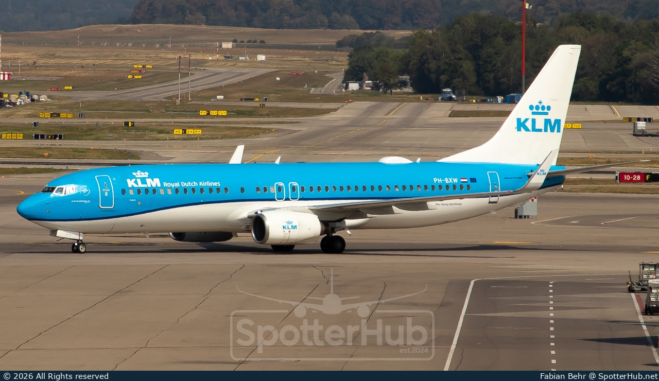 Photo of PH-BXW - Boeing 737-8K2 operated by KLM Royal Dutch Airlines