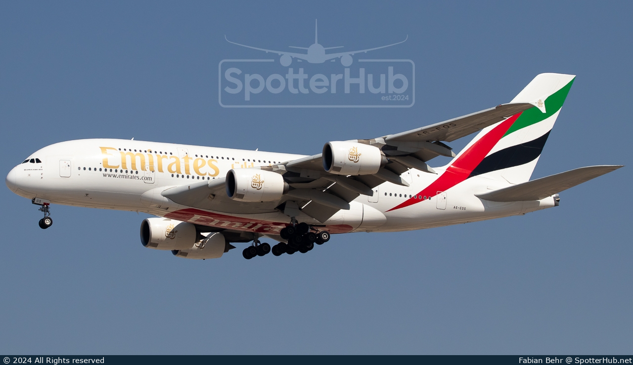 Photo of A6-EOS - Airbus A380-861 operated by Emirates