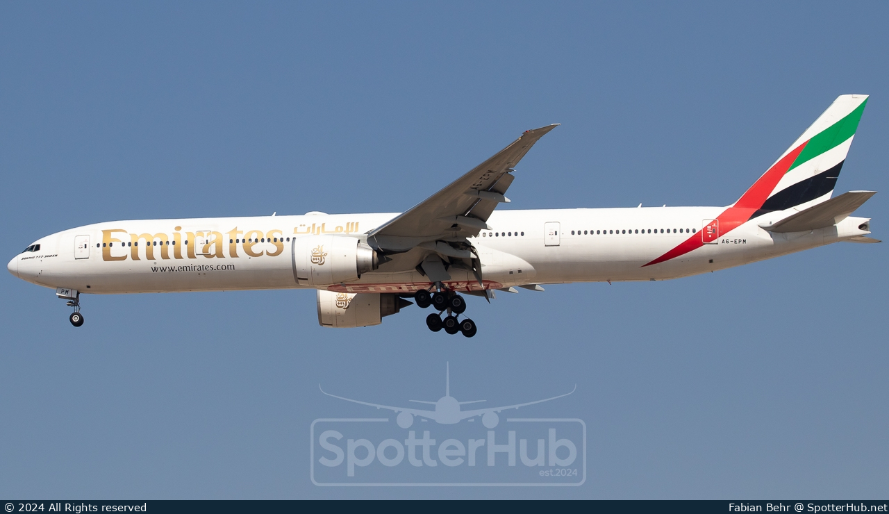 Photo of A6-EPM - Boeing 777-31H(ER) operated by Emirates