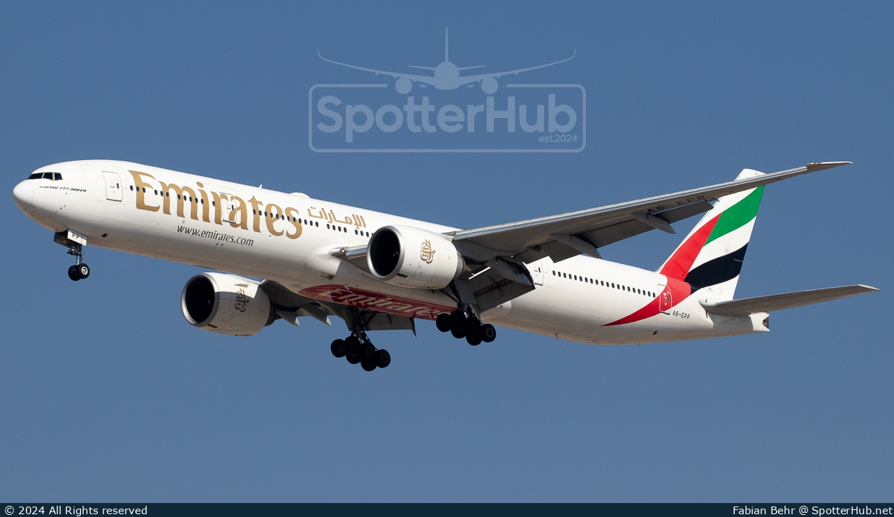 Photo of A6-EPP - Boeing 777-31H(ER) operated by Emirates
