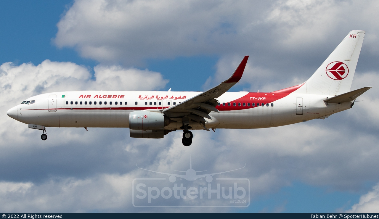 Photo of 7T-VKR - Boeing 737-8D6 operated by Air Algérie