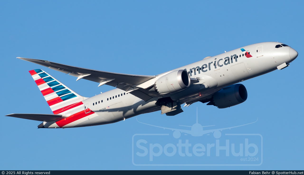 Photo of N813AN - Boeing 787-8 Dreamliner operated by American Airlines