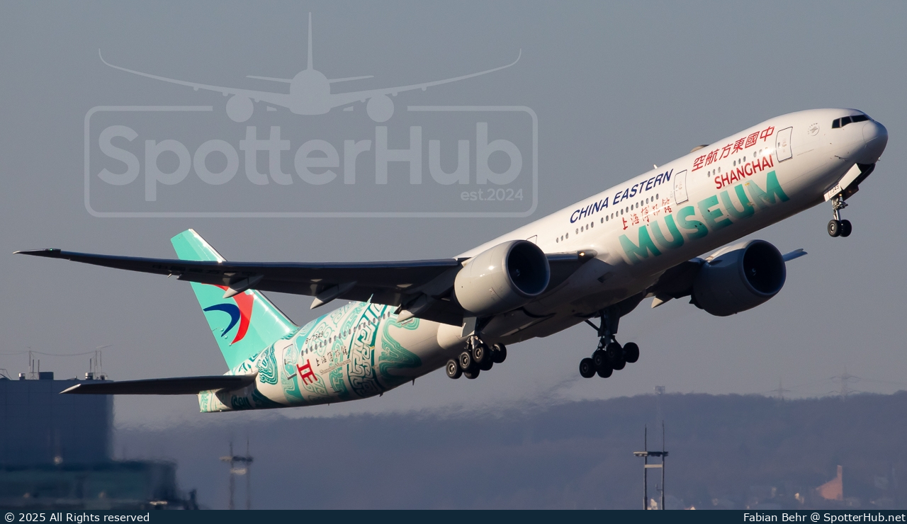 Photo of B-7349 - Boeing 777-39P(ER) operated by China Eastern Airlines