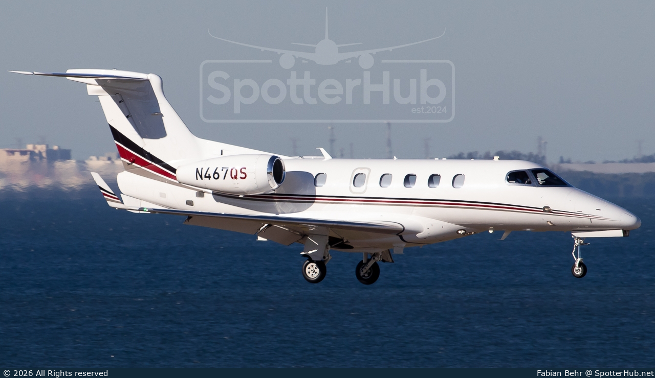 Photo of N467QS - Embraer Phenom 300 operated by NetJets
