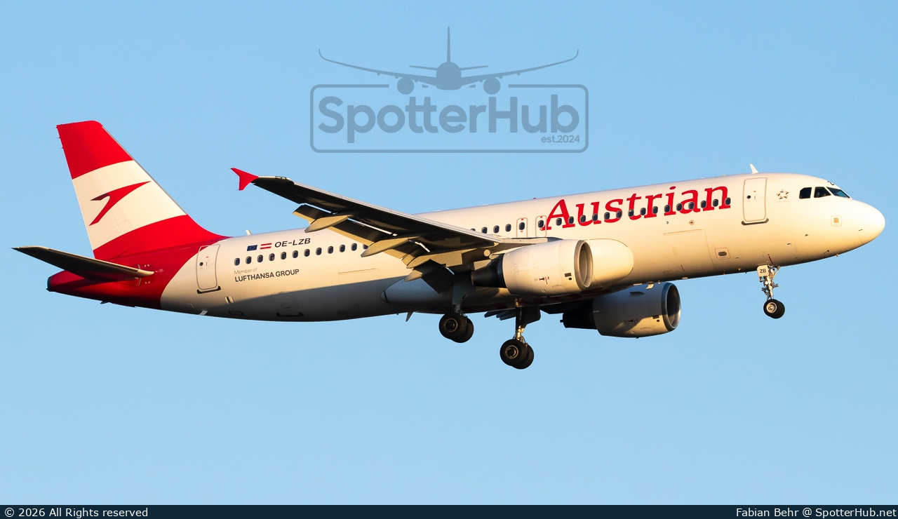 Photo of OE-LZB - Airbus A320-214 operated by Austrian Airlines