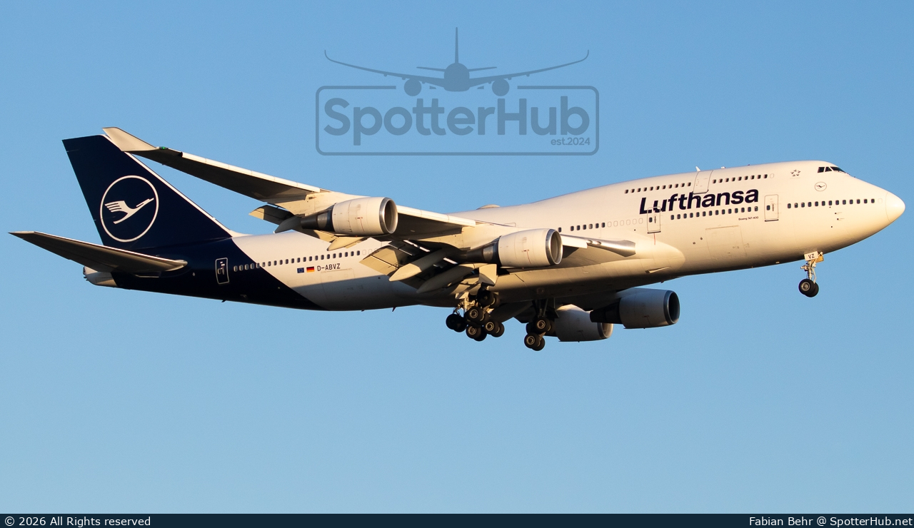 Photo of D-ABVZ - Boeing 747-430 operated by Lufthansa