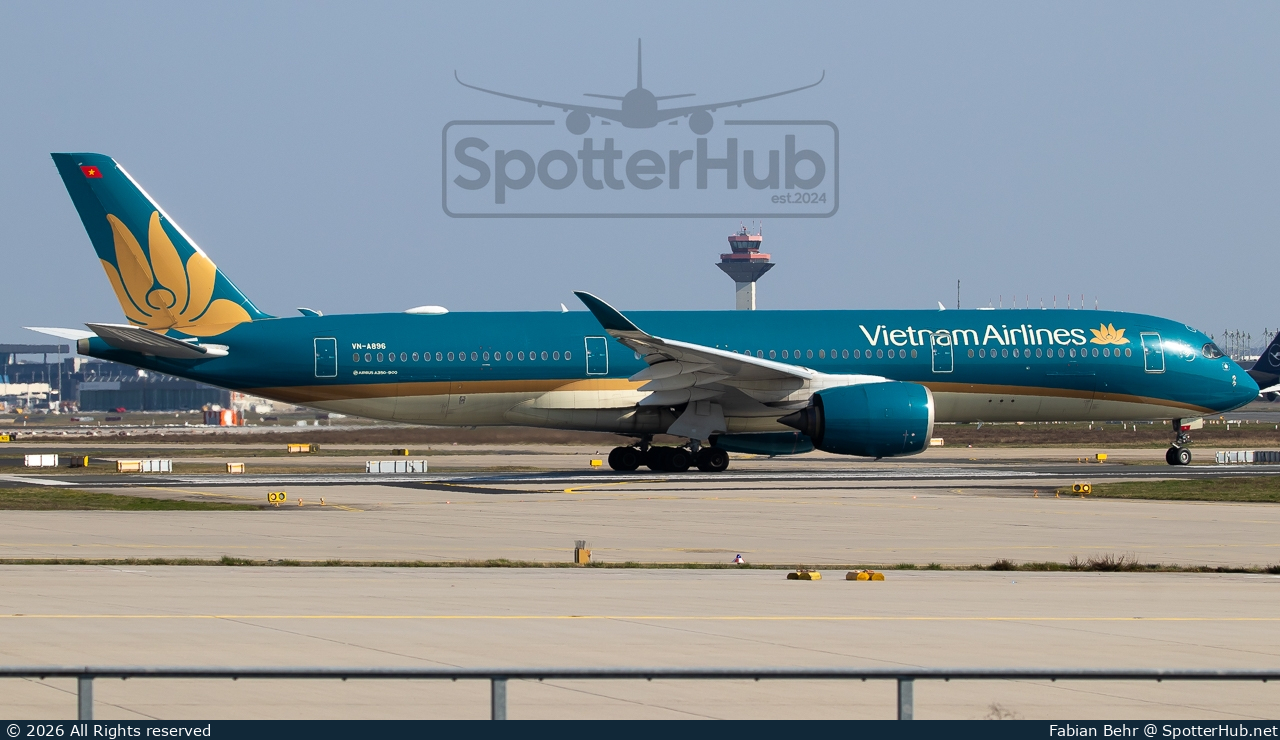 Photo of VN-A896 - Airbus A350-941 operated by Vietnam Airlines