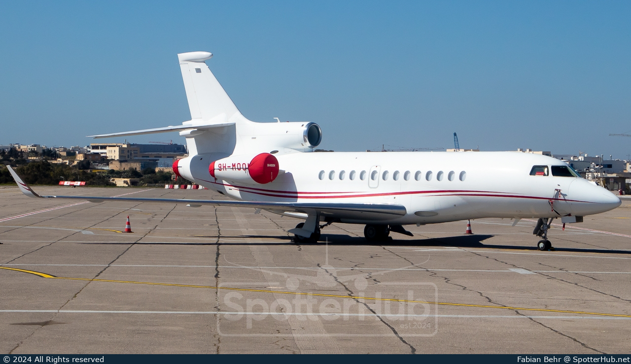 Photo of 9H-MOON - Dassault Falcon 7X operated by SkyFirst