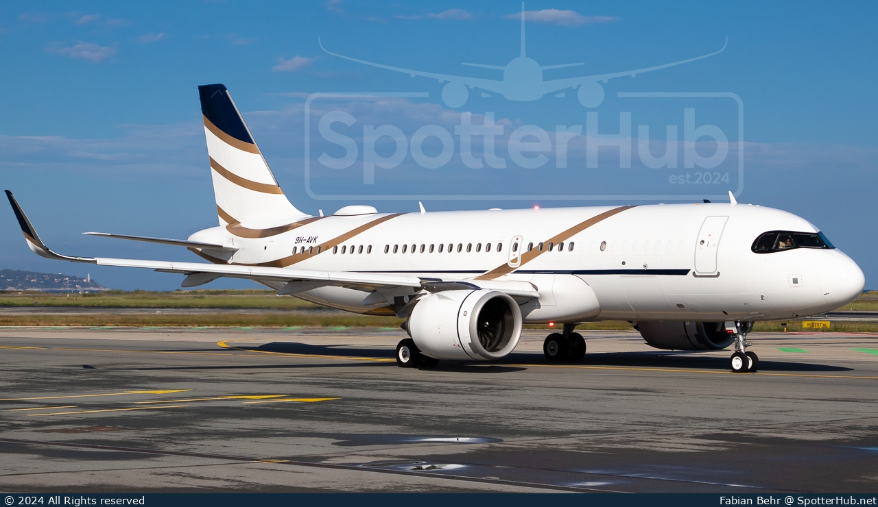 Photo of 9H-AVK - Airbus A320-251N(CJ) operated by Comlux Aviation Malta